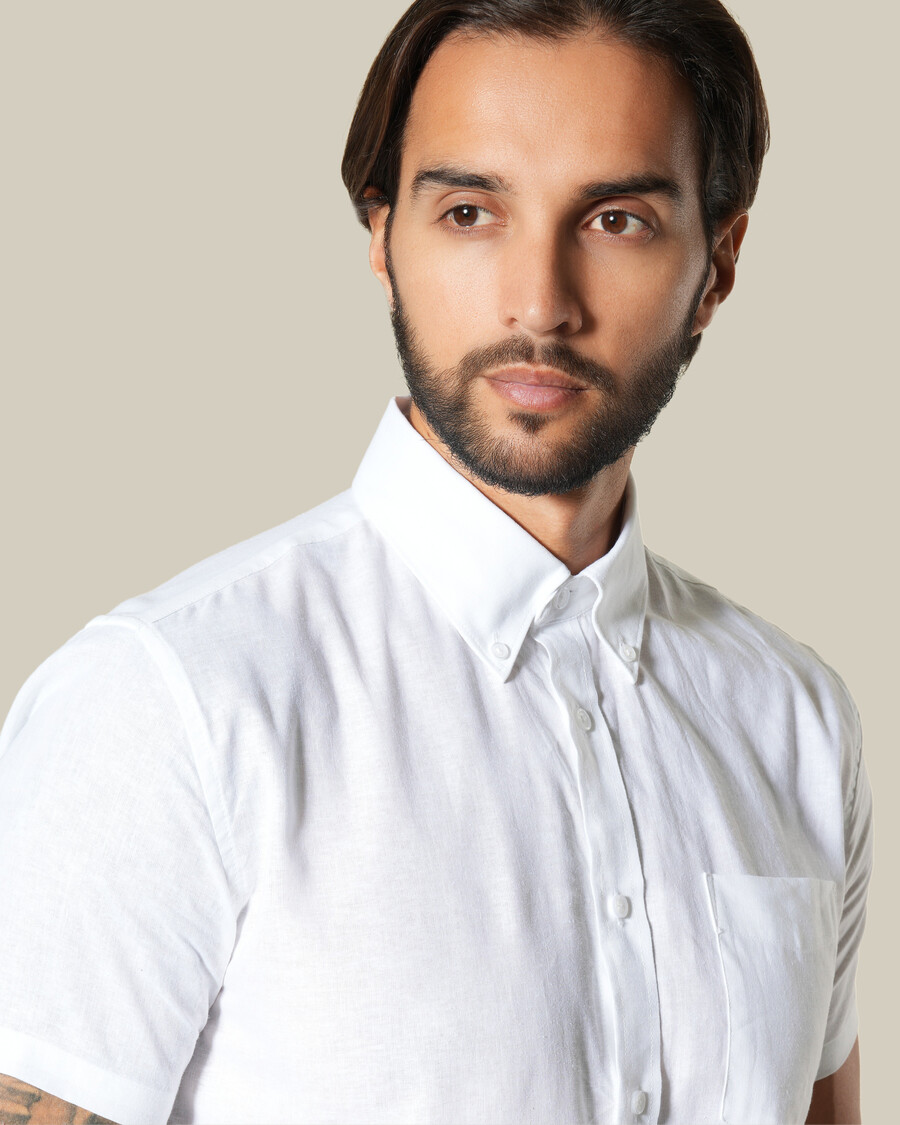 camisa de manga corta de lino liso