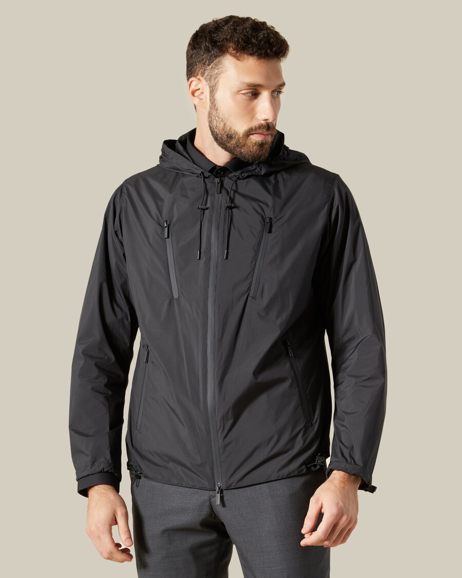 parka con capucha