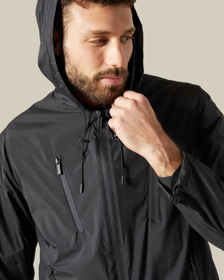 parka con capucha