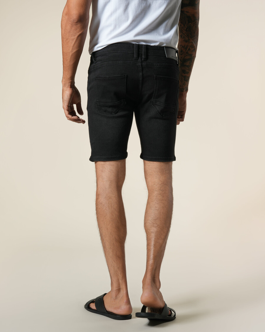 bermudas vaqueras con parche de cuero