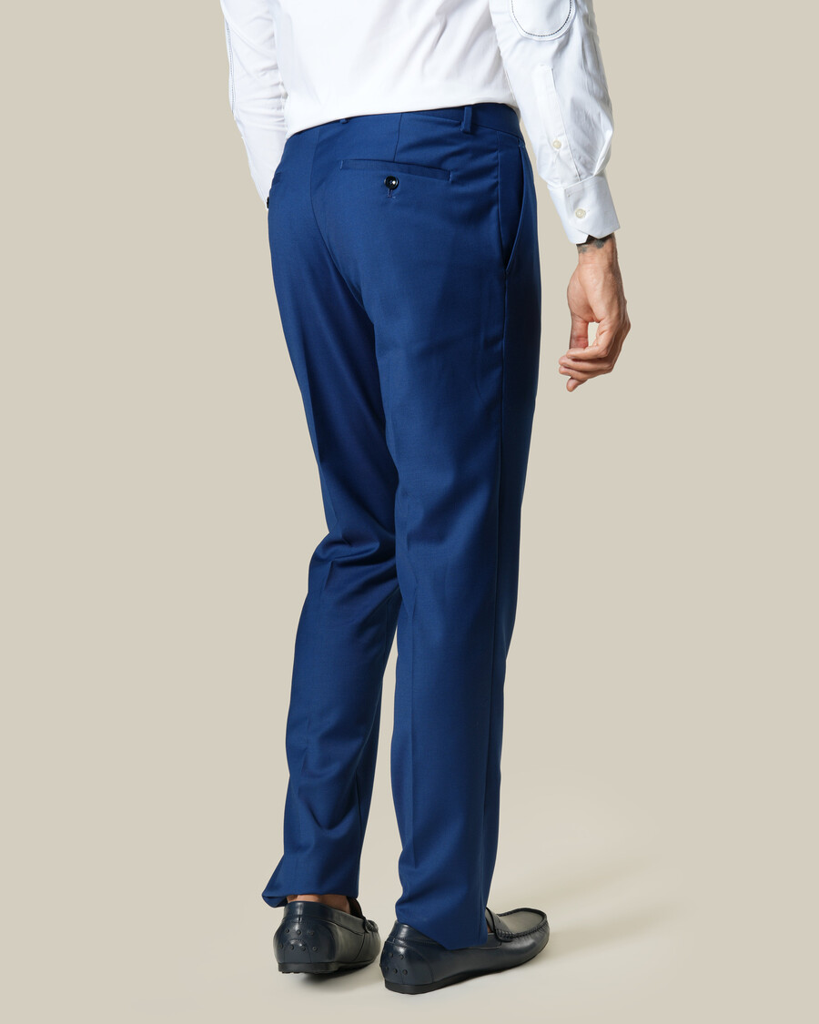 pantalones de vestir azul marino de corte entallado