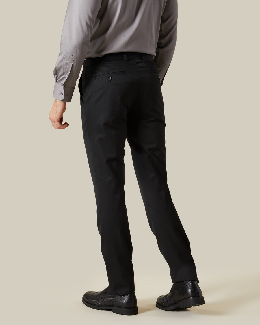 pantalones formales de corte entallado