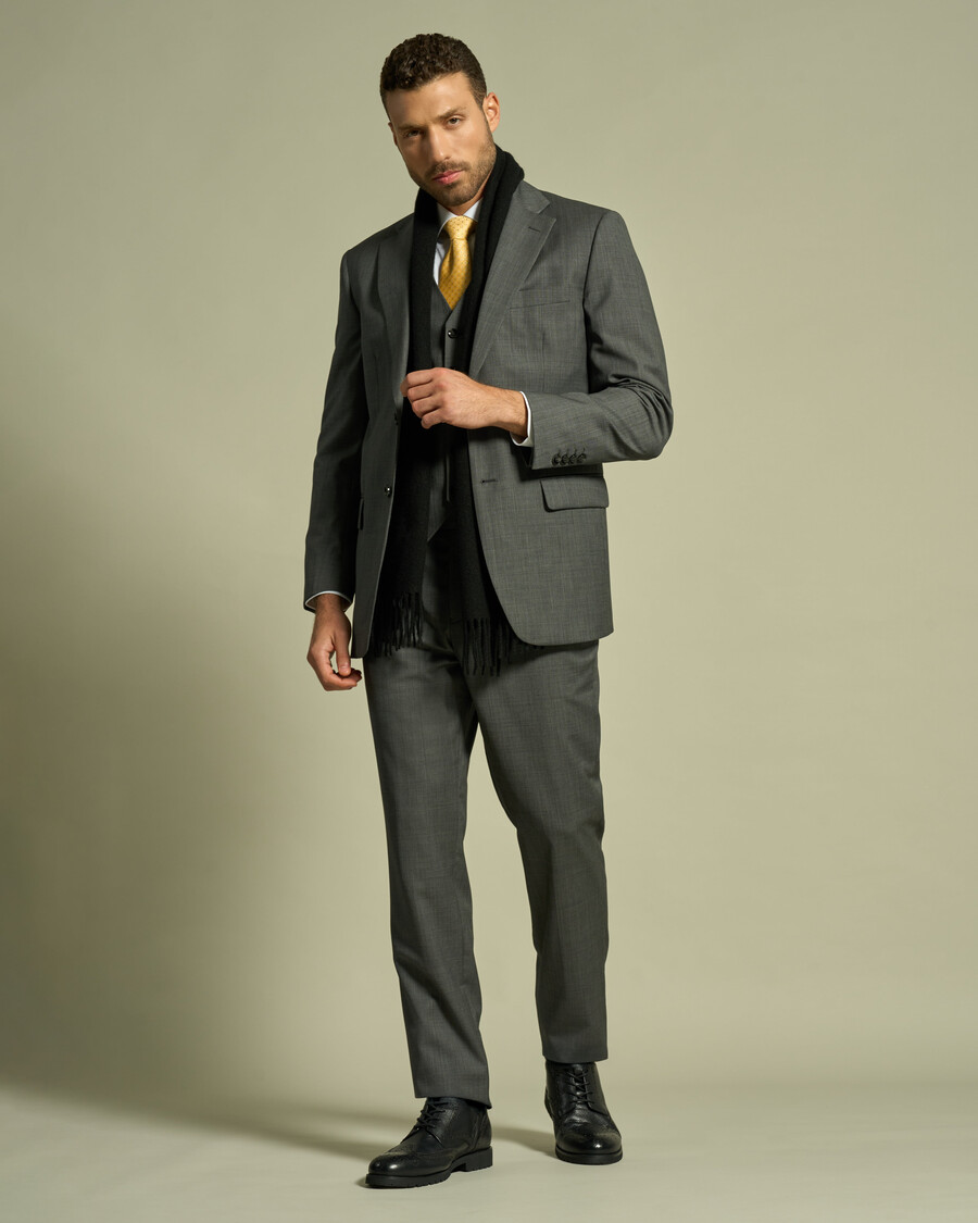traje cepillado sutil