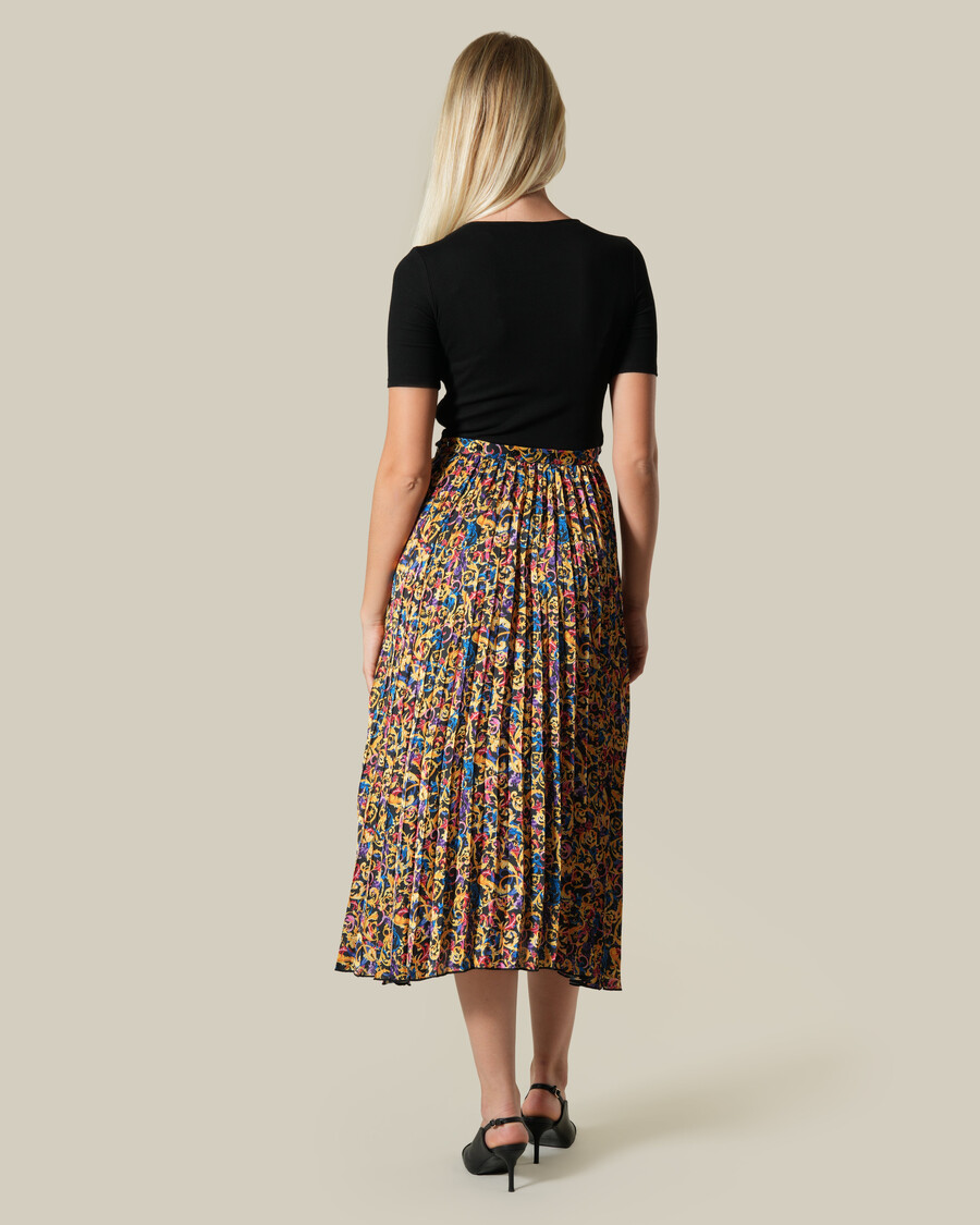 vestido midi plisado con estampado barroco multicolor