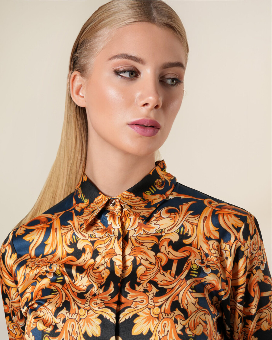 vestido camisero barroco en contraste
