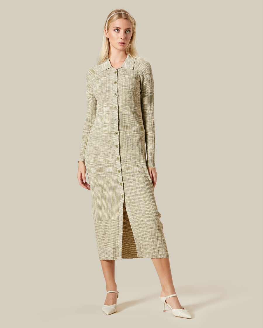 vestido de punto con estampado de mármol