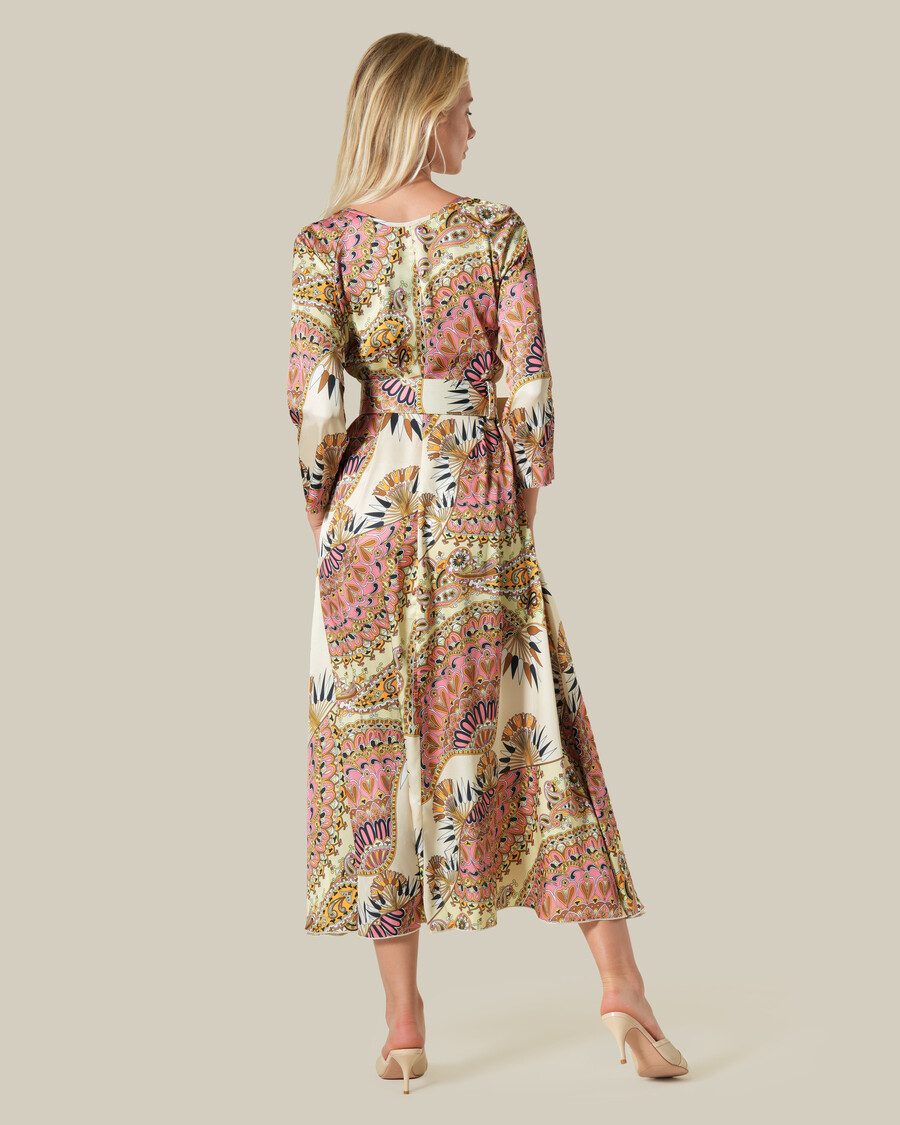 vestido largo holgado con estampado retro