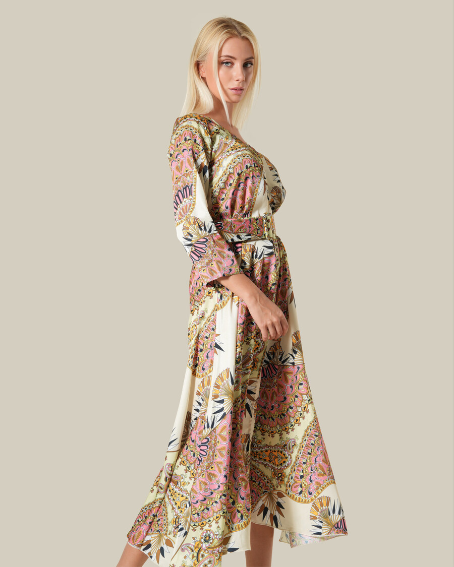 vestido largo holgado con estampado retro