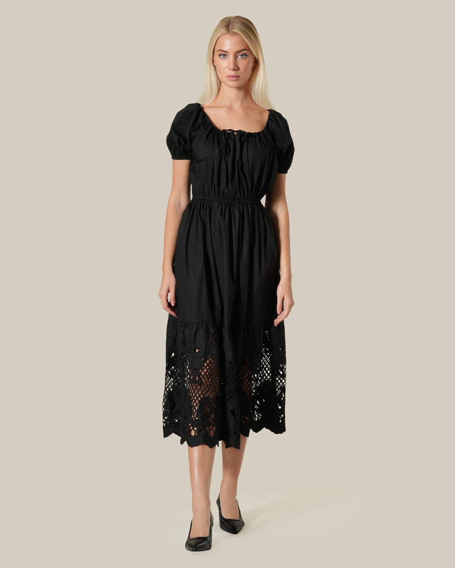 vestido de algodón con bordado enrejado