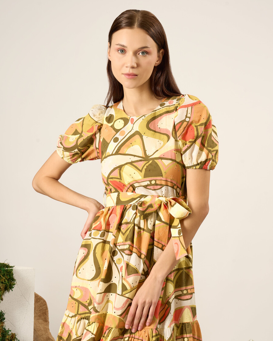 vestido de algodón con estampado de inspiración retro